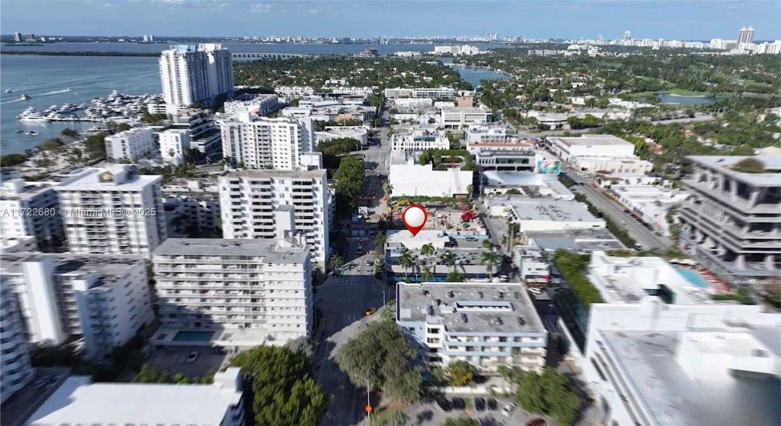 Small Image of 1661 WEST AVE, Miami Beach Number 16