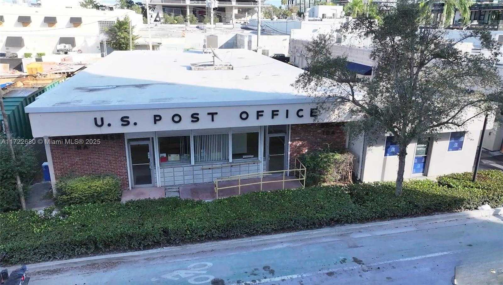 Small Image of 1661 WEST AVE, Miami Beach Number 7