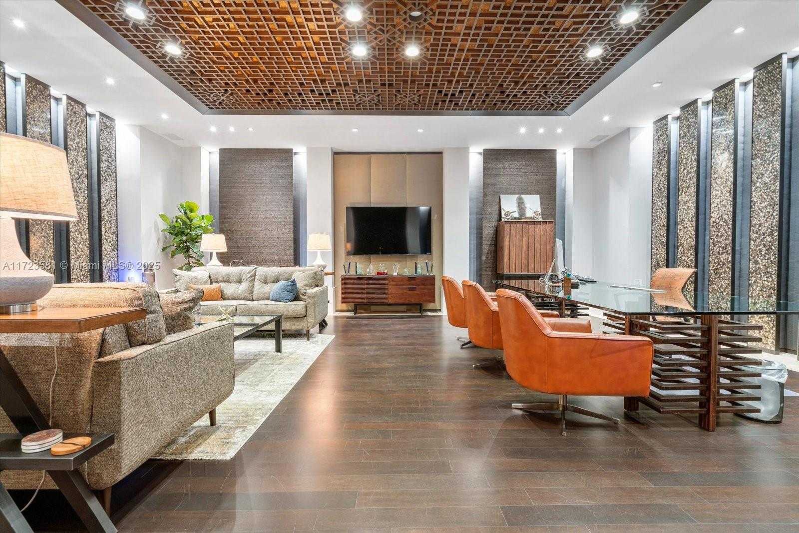 Small Image of 2404 HOLLYWOOD BLVD, Hollywood Number 20