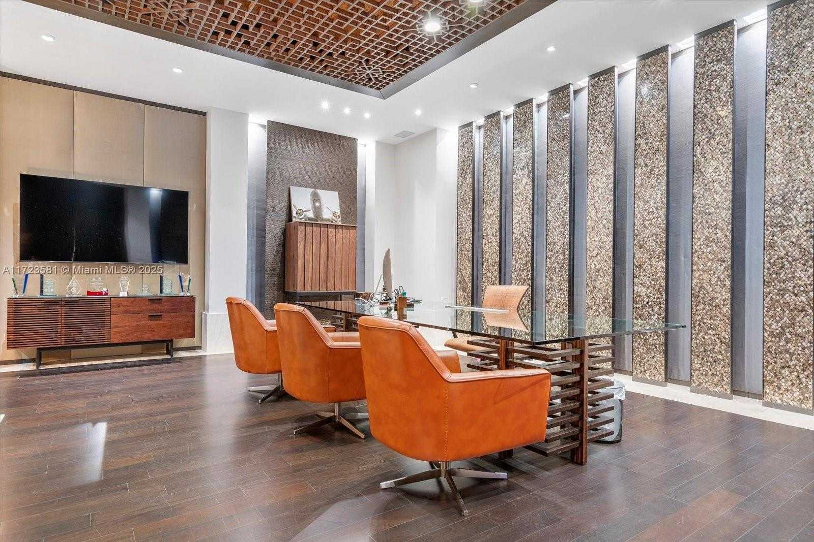 Small Image of 2404 HOLLYWOOD BLVD, Hollywood Number 21