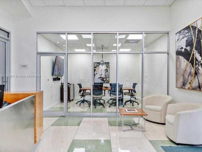 Small Image of 2404 HOLLYWOOD BLVD, Hollywood Number 5
