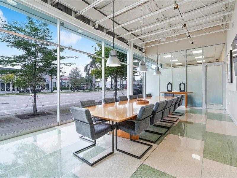 Small Image of 2404 HOLLYWOOD BLVD, Hollywood Number 9