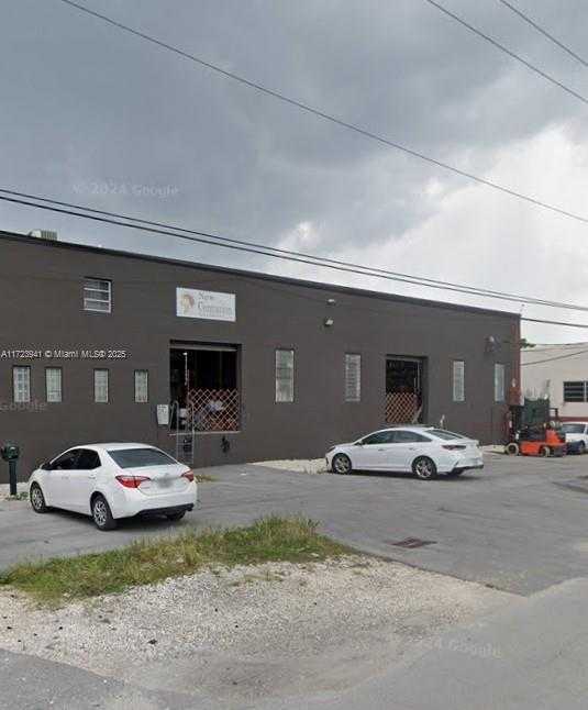 Small Image of 3550 NW 59th St, Miami, FL 33142, USA Number 3