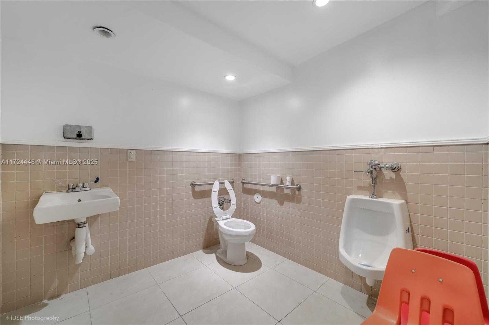 Small Image of 150 SOUTH EAST 2ND AVE #103, Miami Number 12