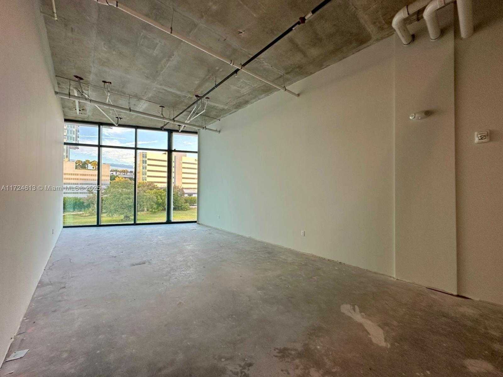 Small Image of 21290 BISCAYNE BLVD #302-303, Aventura Number 16