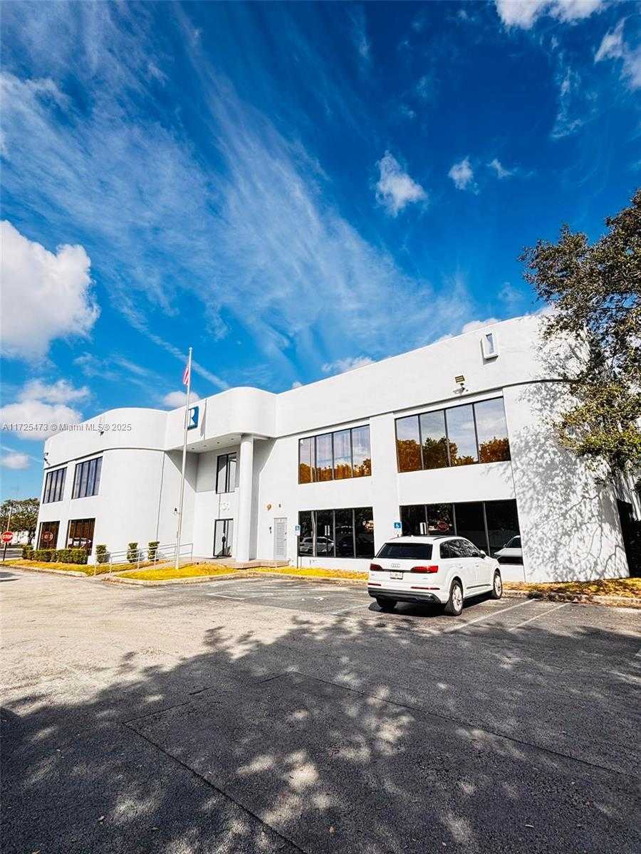 Small Image of 701 PROMENADE DR #suite 250, Pembroke Pines Number 2