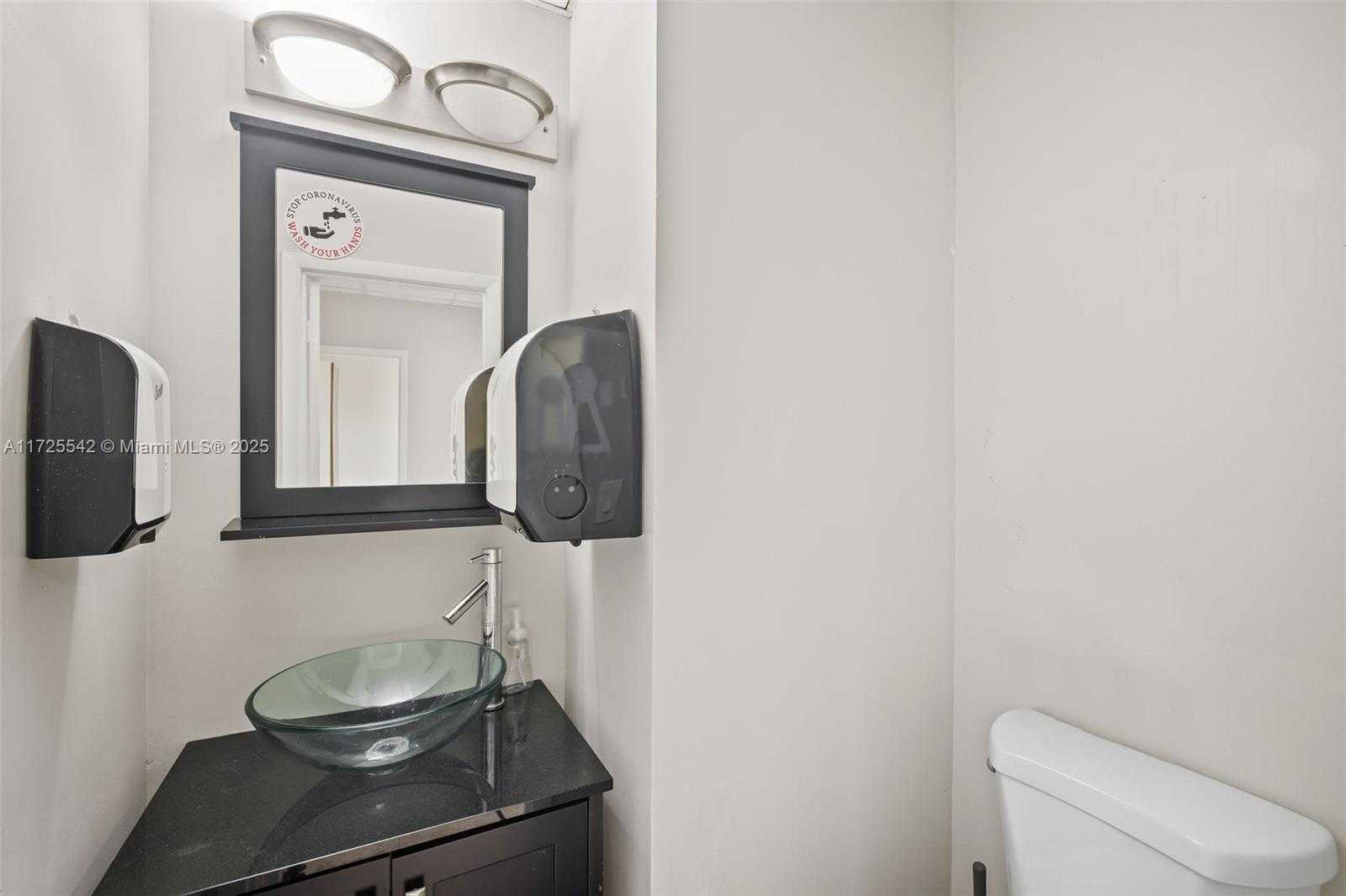 Small Image of 960 WEST 41ST ST, Miami Beach Number 13