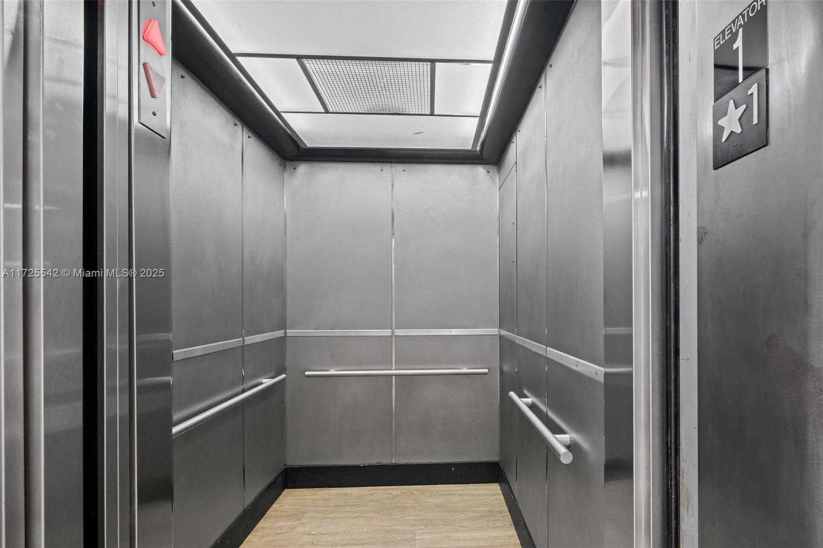 Small Image of 960 WEST 41ST ST, Miami Beach Number 5