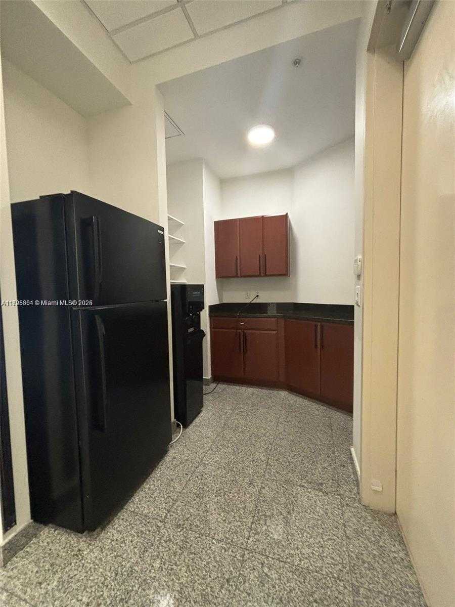 Small Image of 1805 PONCE DE LEON BLVD #110, Coral Gables Number 8