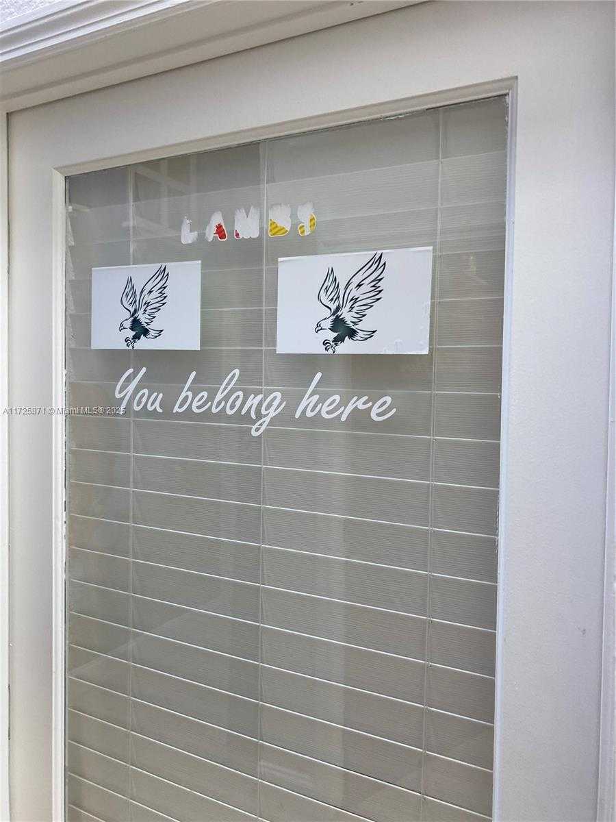Small Image of 6950 STIRLING RD, Davie Number 37