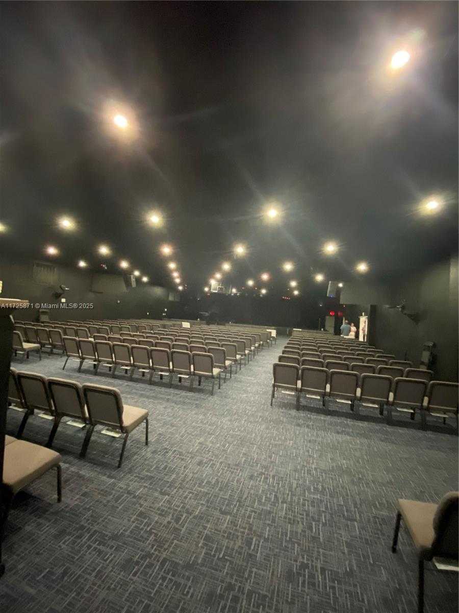 Small Image of 6950 STIRLING RD, Davie Number 41