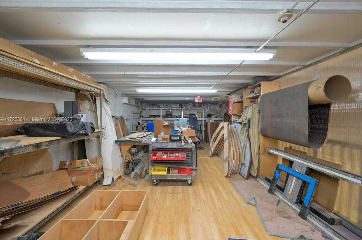 Small Image of 2655 NORTH EAST 188TH ST, Miami Number 10