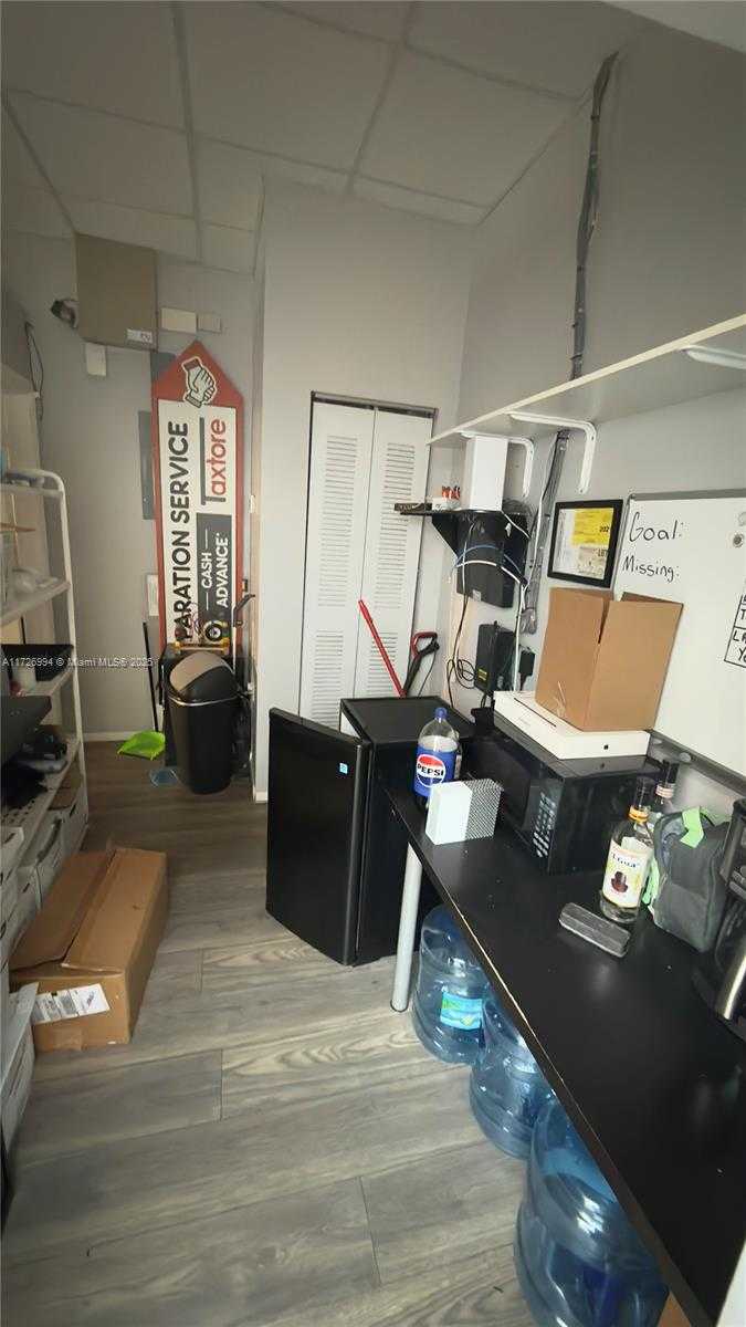 Small Image of 2030 NORTH WEST 17TH AVE, Miami Number 11