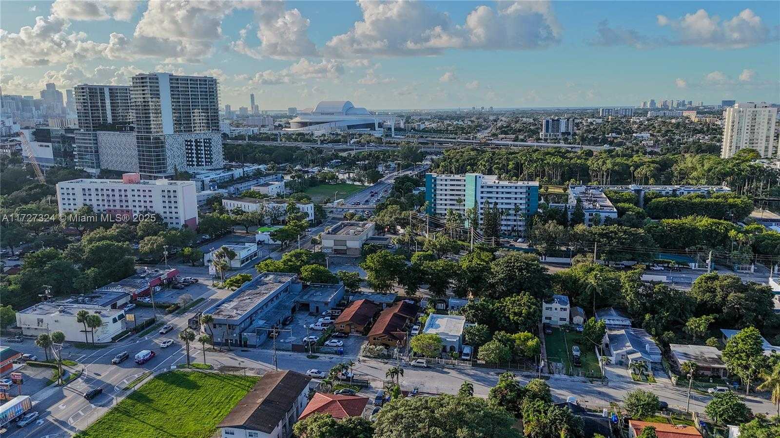 Small Image of 1450 NORTH WEST 17TH AVE, Miami Number 6