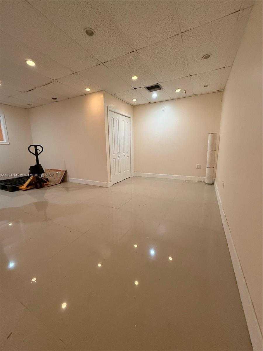Small Image of 777 NORTH WEST 72ND AVE #2131, Miami Number 6