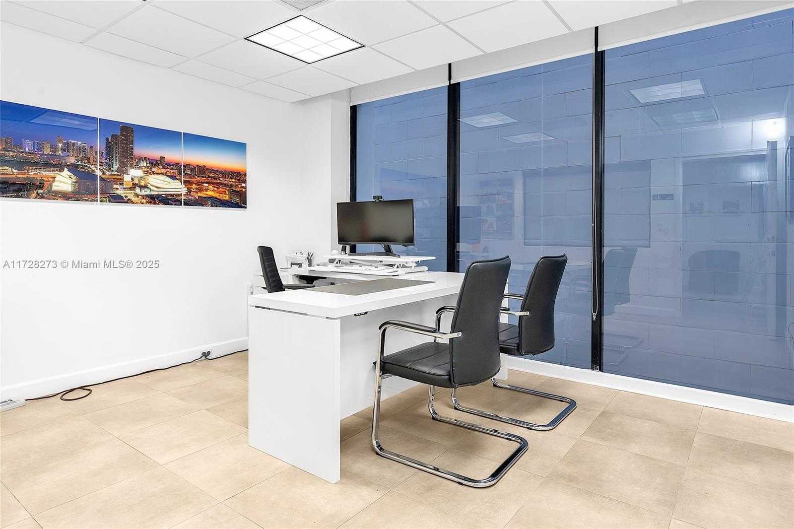 Small Image of 1110 BRICKELL AVE #806, Miami Number 16