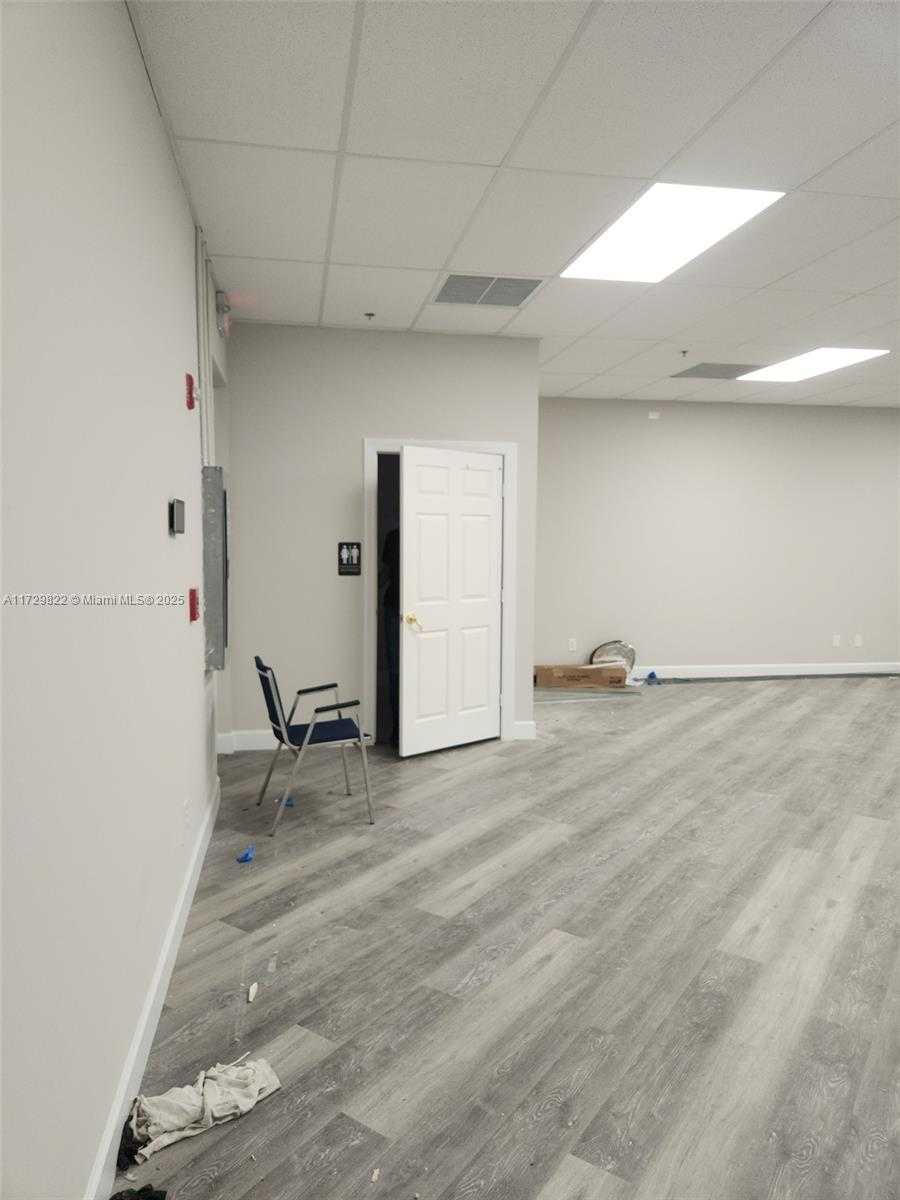 Small Image of 1264 SW California Blvd, Port St. Lucie, FL 34953, USA Number 9