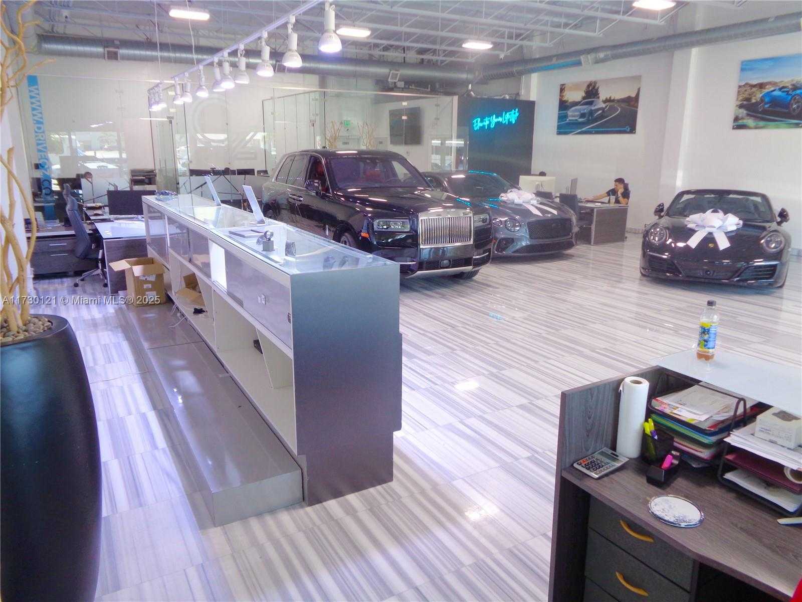 Small Image of 3749 NORTH FEDERAL HWY, Pompano Beach Number 3