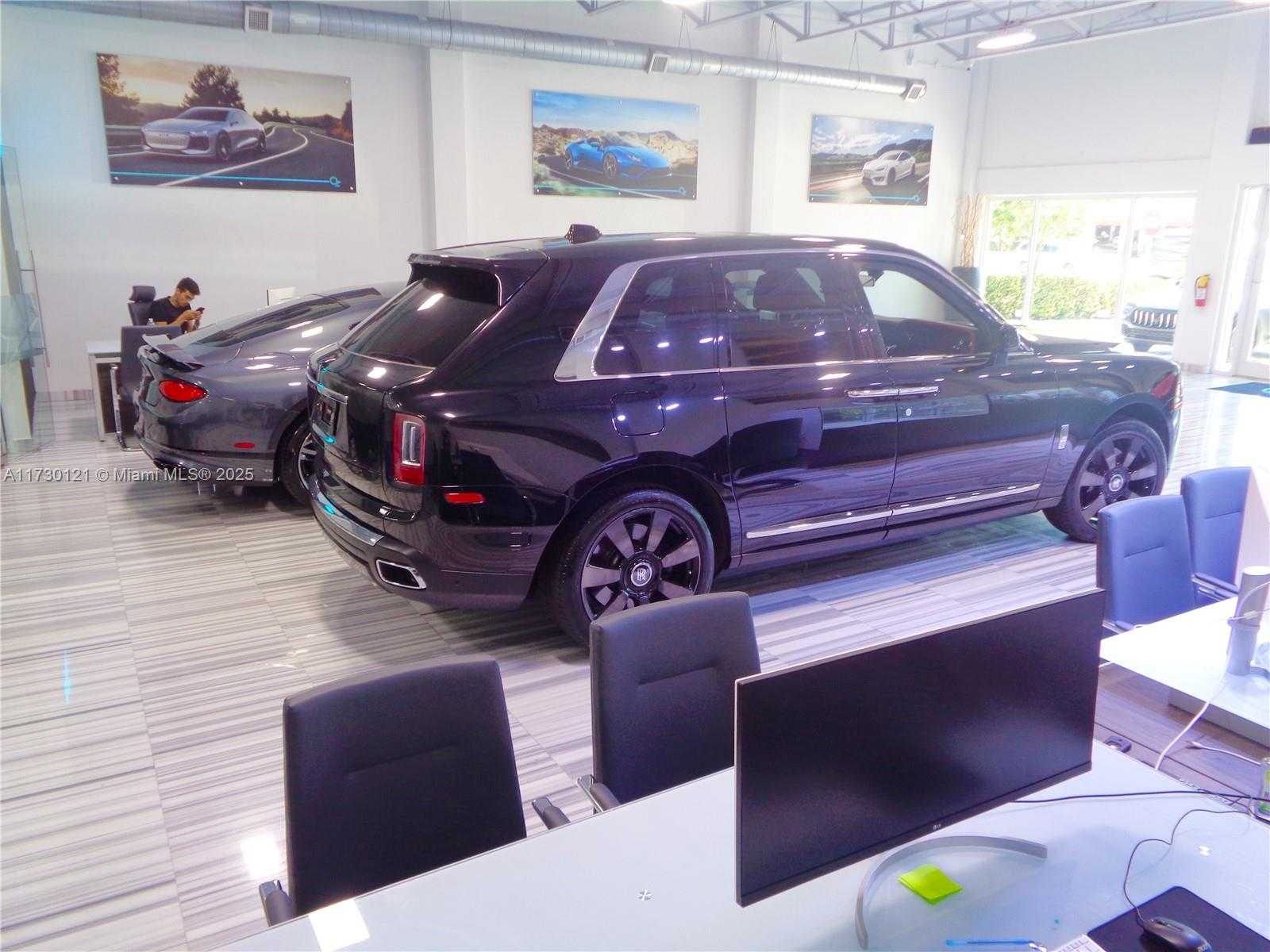 Small Image of 3749 NORTH FEDERAL HWY, Pompano Beach Number 4