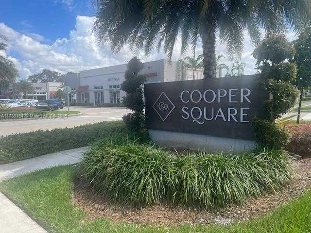 Small Image of 9610 Stirling Rd, Hollywood, FL 33024, USA Number 7