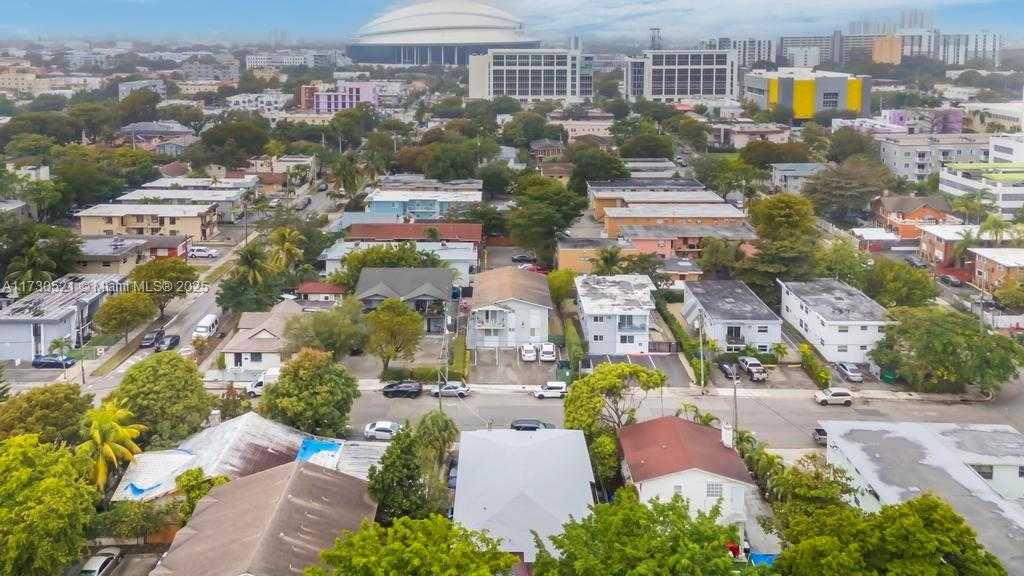 Small Image of 519 NORTH WEST 10TH AVE, Miami Number 14