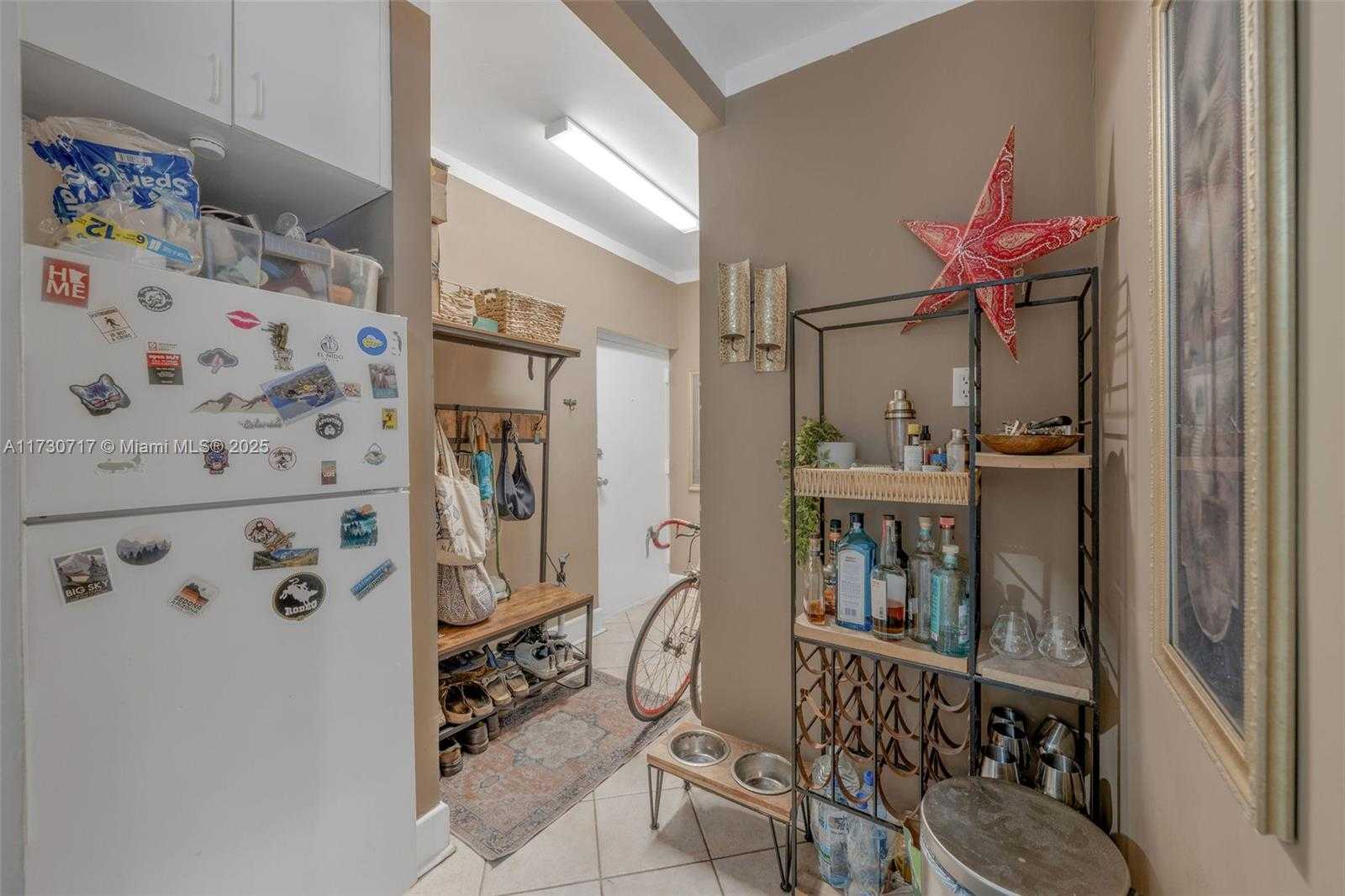 Small Image of 735 MERIDIAN AVE, Miami Beach Number 18