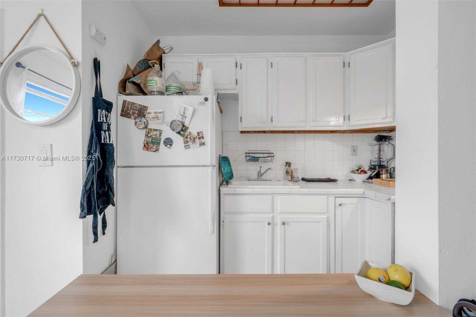 Small Image of 735 MERIDIAN AVE, Miami Beach Number 32