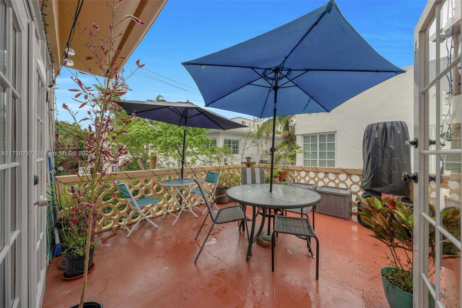 Small Image of 735 MERIDIAN AVE, Miami Beach Number 42