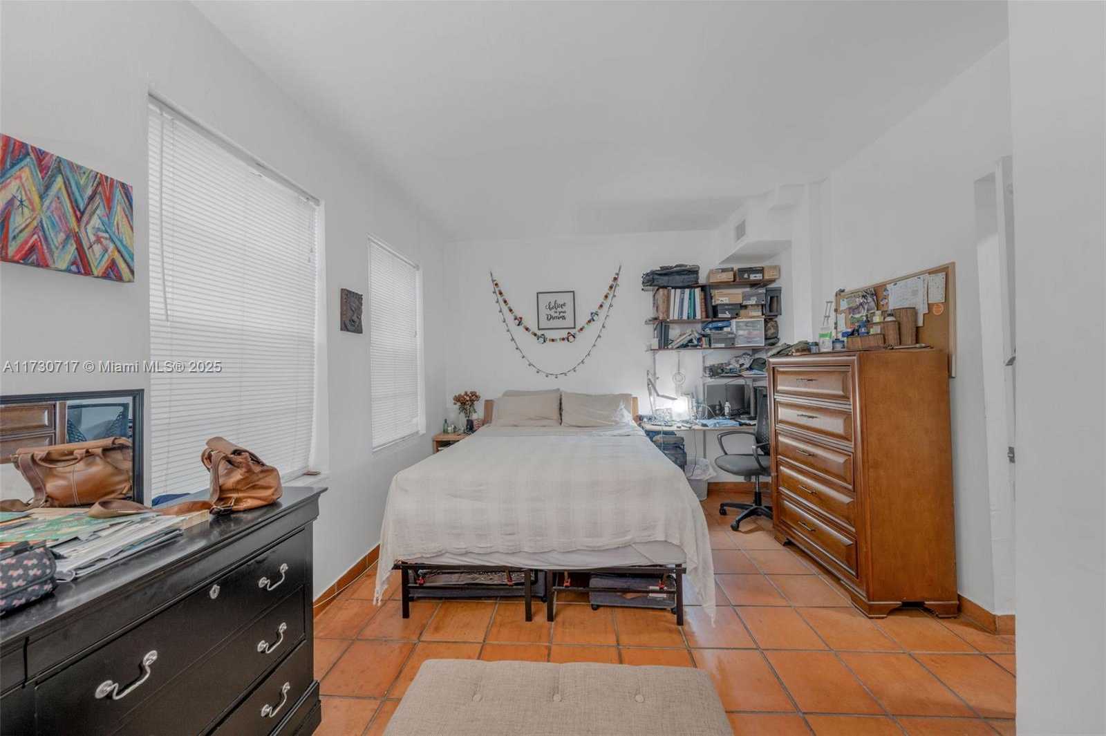 Small Image of 735 MERIDIAN AVE, Miami Beach Number 46