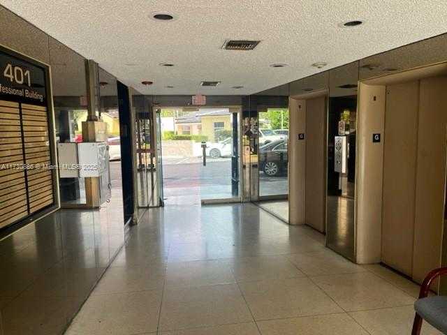 Small Image of 401 CORAL WAY #203, Coral Gables Number 4