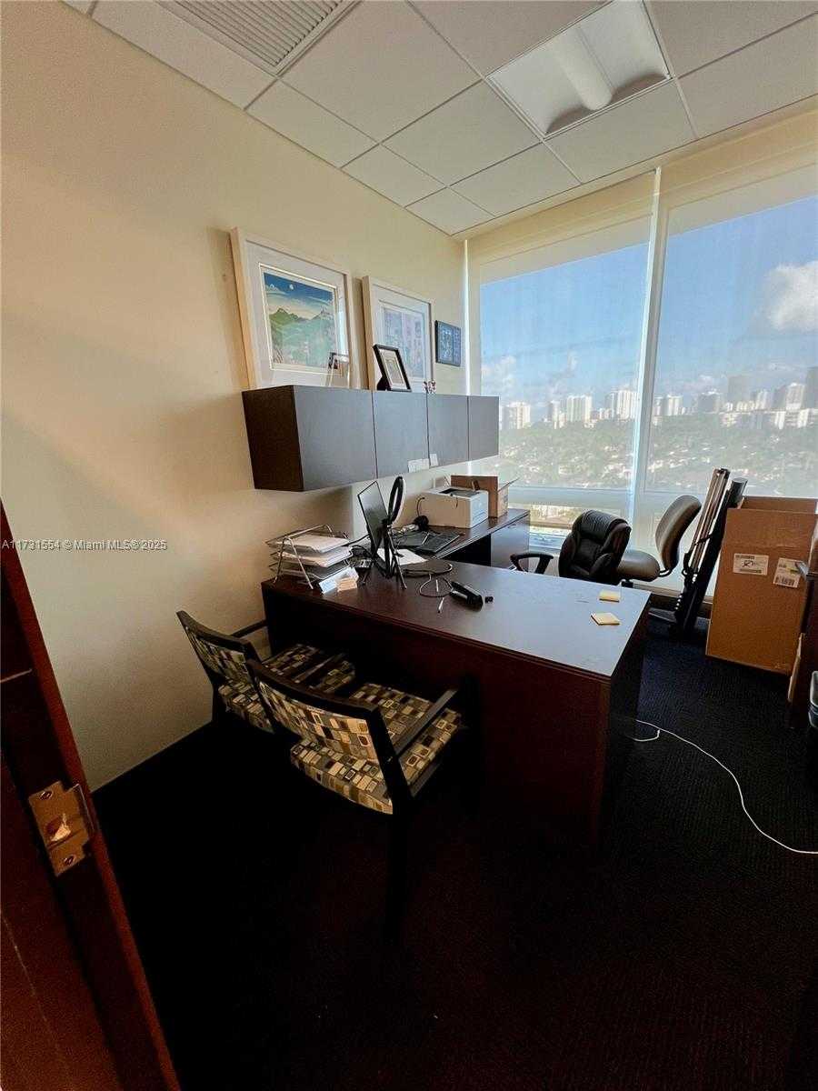 Small Image of 20900 NORTH EAST 30 TH AVE #600, Aventura Number 21