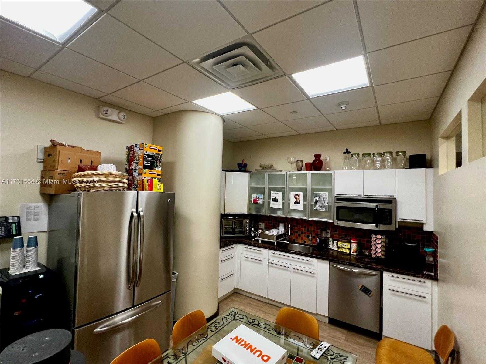 Small Image of 20900 NORTH EAST 30 TH AVE #600, Aventura Number 26