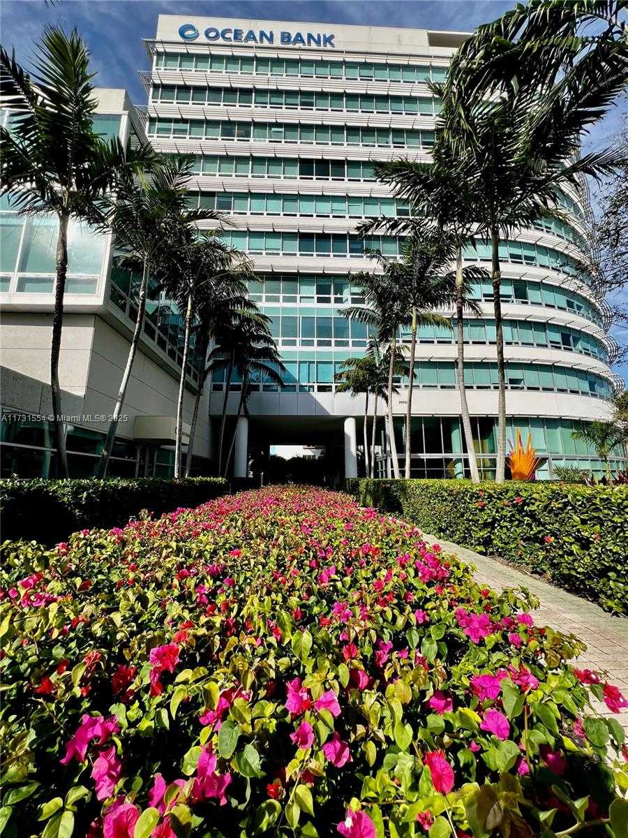 Small Image of 20900 NORTH EAST 30 TH AVE #600, Aventura Number 35