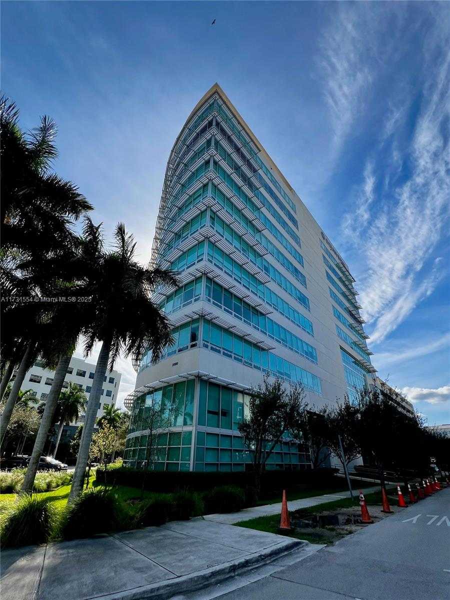 Small Image of 20900 NORTH EAST 30 TH AVE #600, Aventura Number 38
