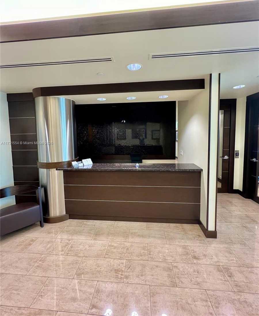 Small Image of 20900 NORTH EAST 30 TH AVE #600, Aventura Number 8