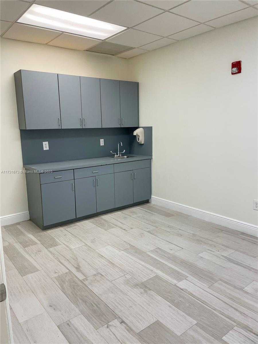 Small Image of South Miami Number 3
