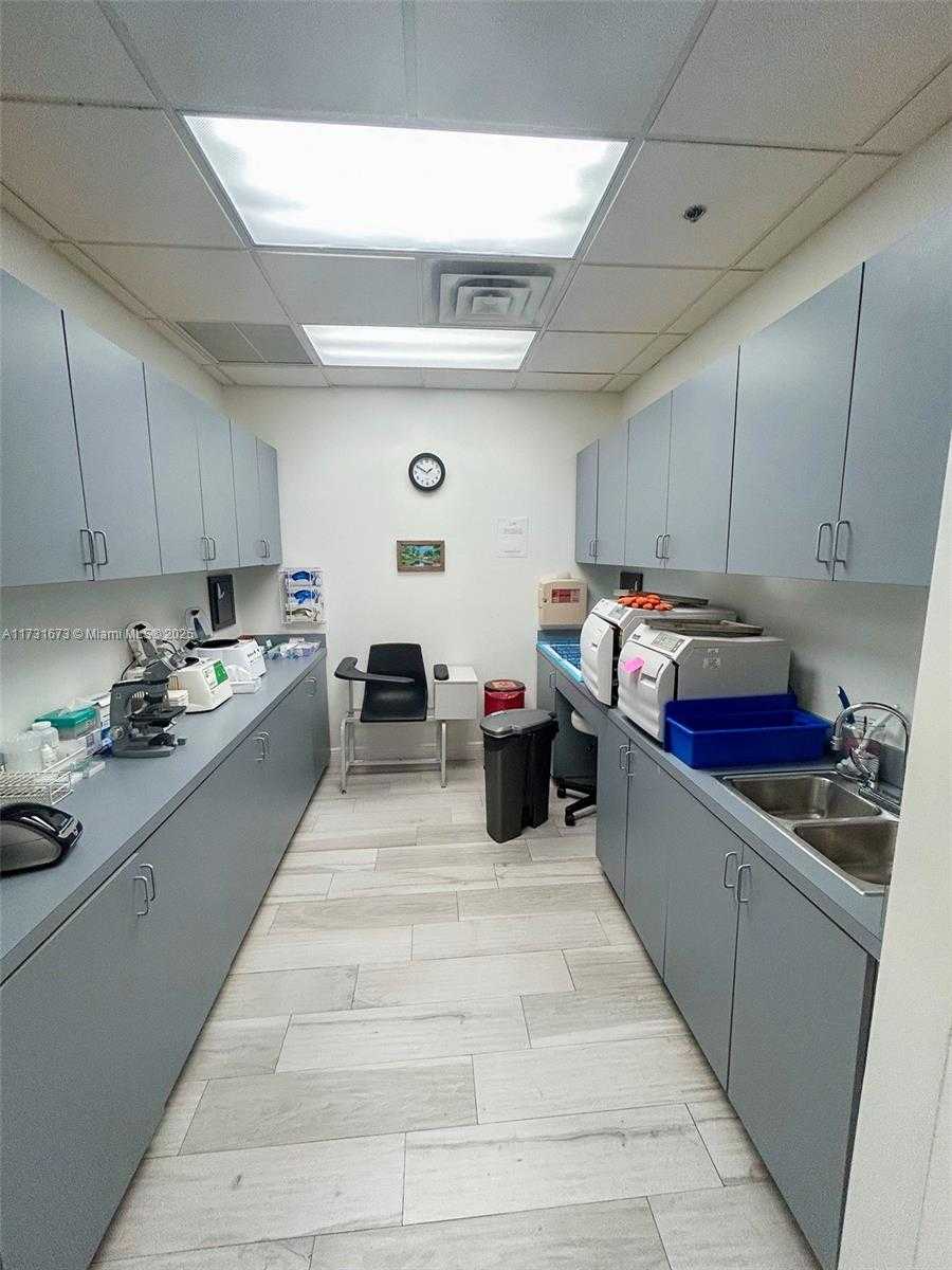 Small Image of South Miami Number 7