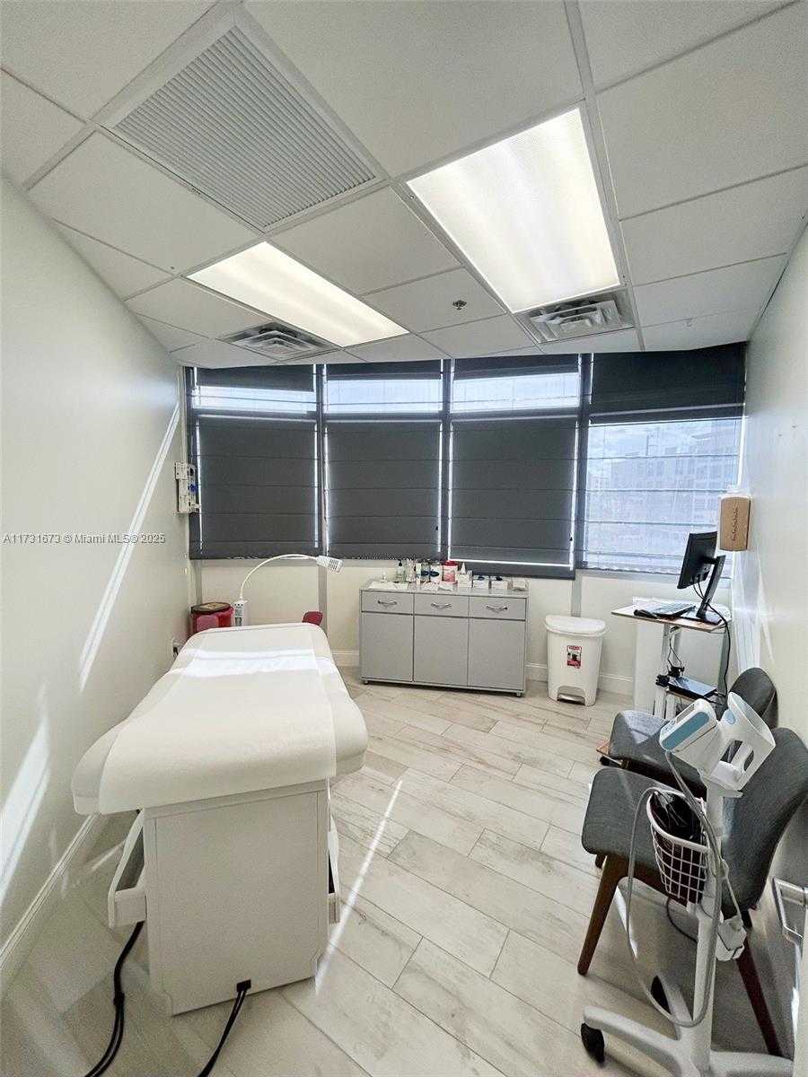 Small Image of South Miami Number 8