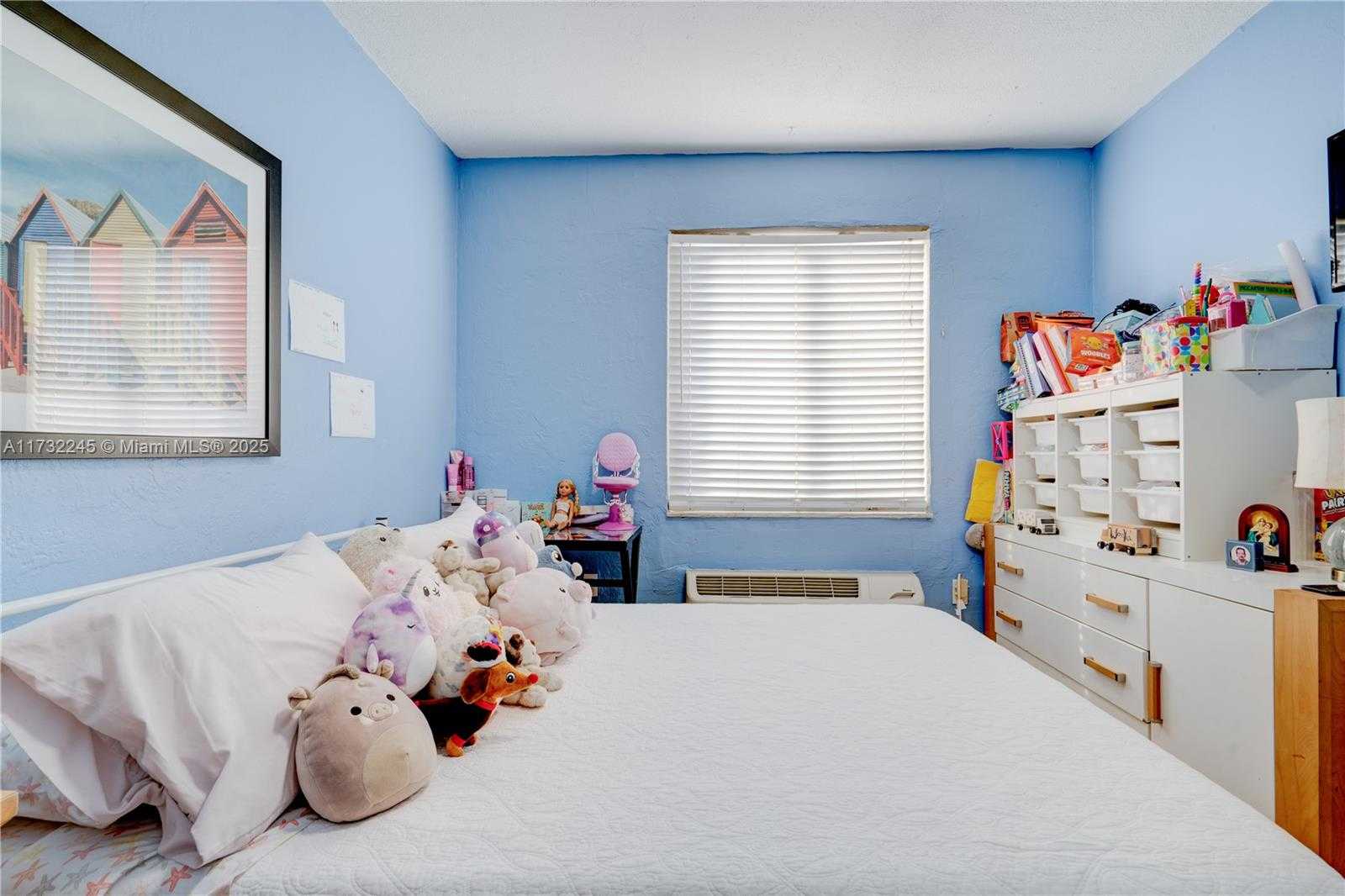 Small Image of 7451 NORTH HARDING AVE, Miami Beach Number 26