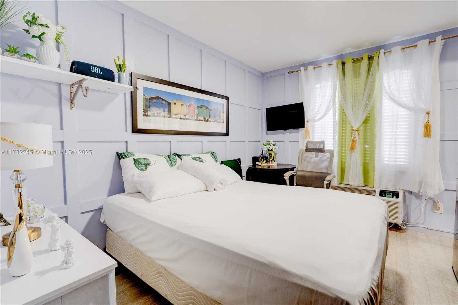 Small Image of 7451 NORTH HARDING AVE, Miami Beach Number 3