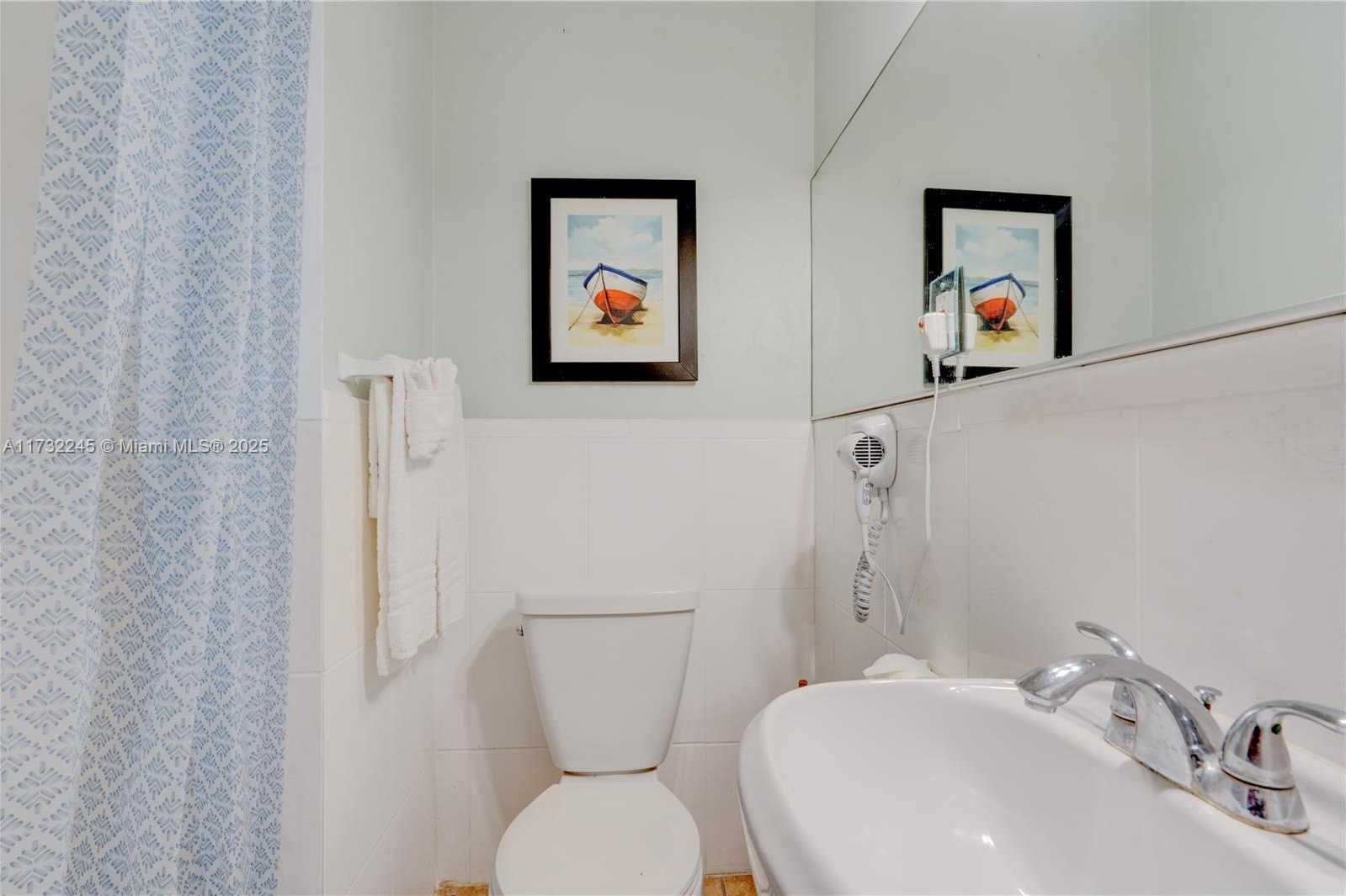 Small Image of 7451 NORTH HARDING AVE, Miami Beach Number 33