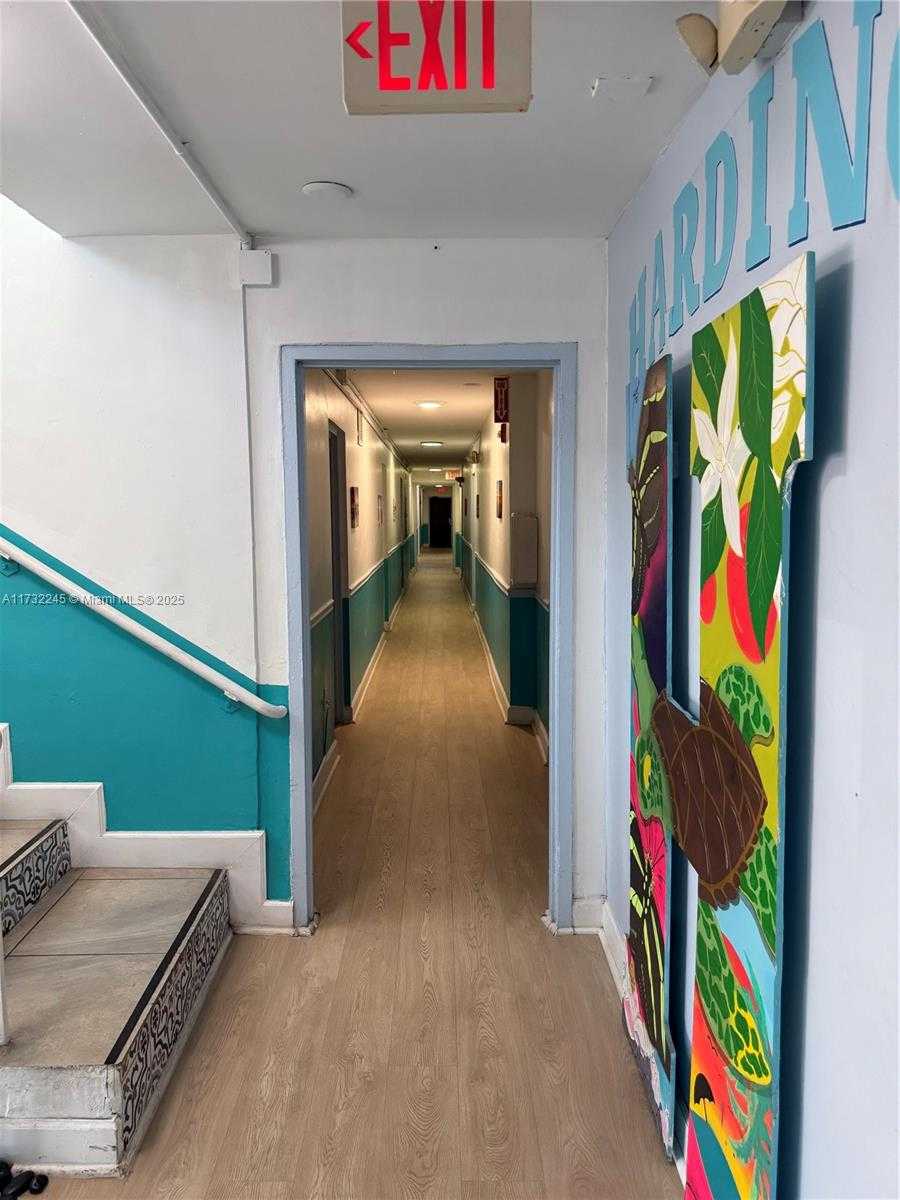 Small Image of 7451 NORTH HARDING AVE, Miami Beach Number 46