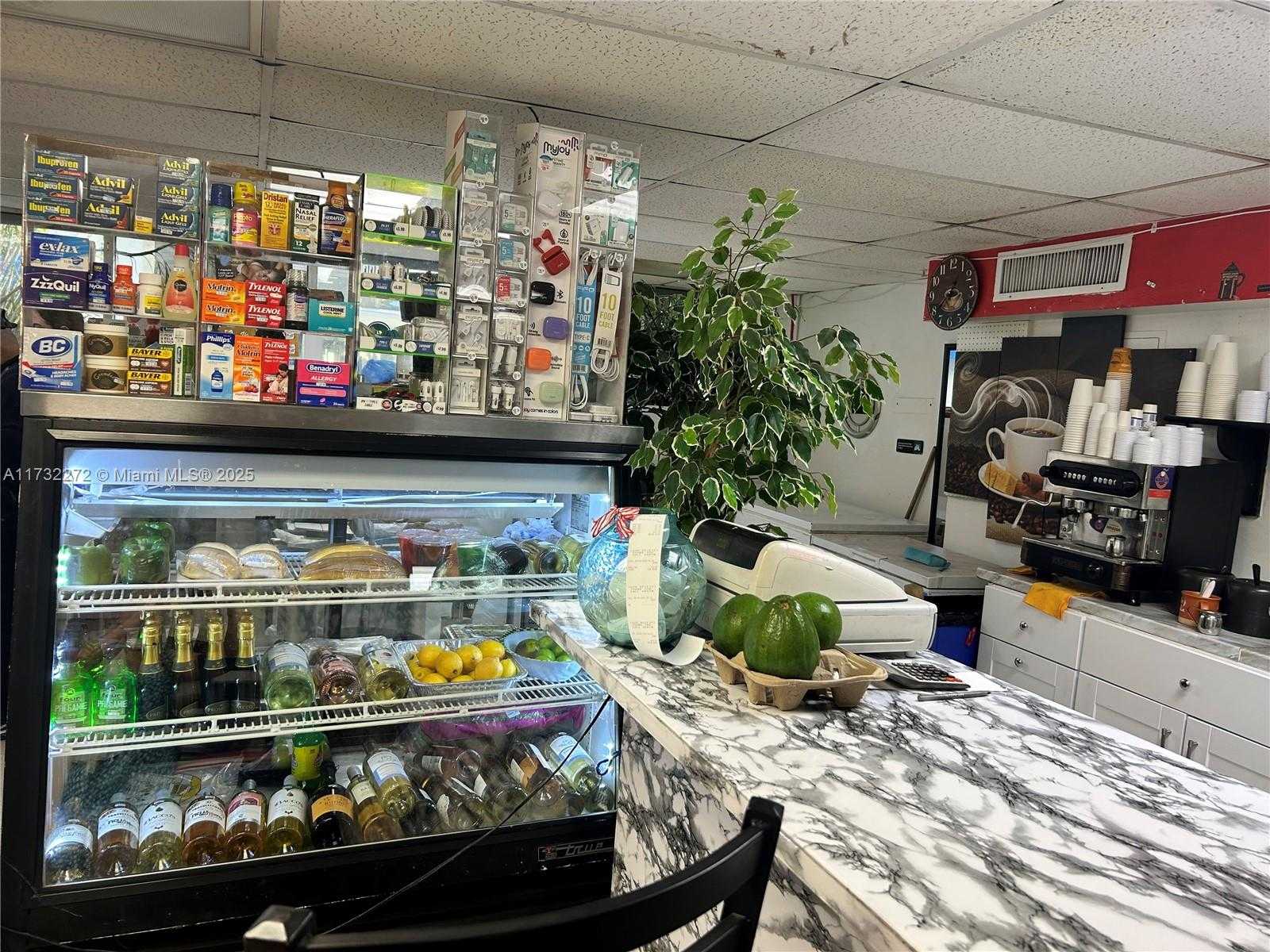 Small Image of 7601 EAST TREASURE DR #CU-18, North Bay Village Number 35