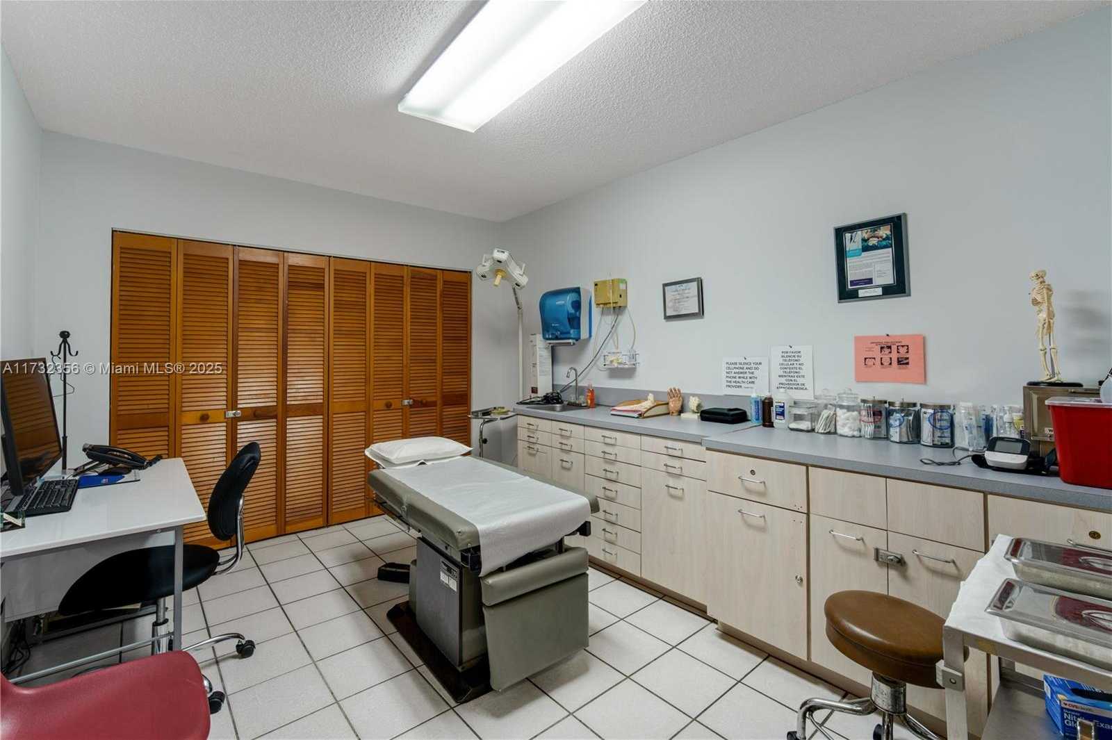 Small Image of 9950 SOUTH WEST 40TH ST, Miami Number 13