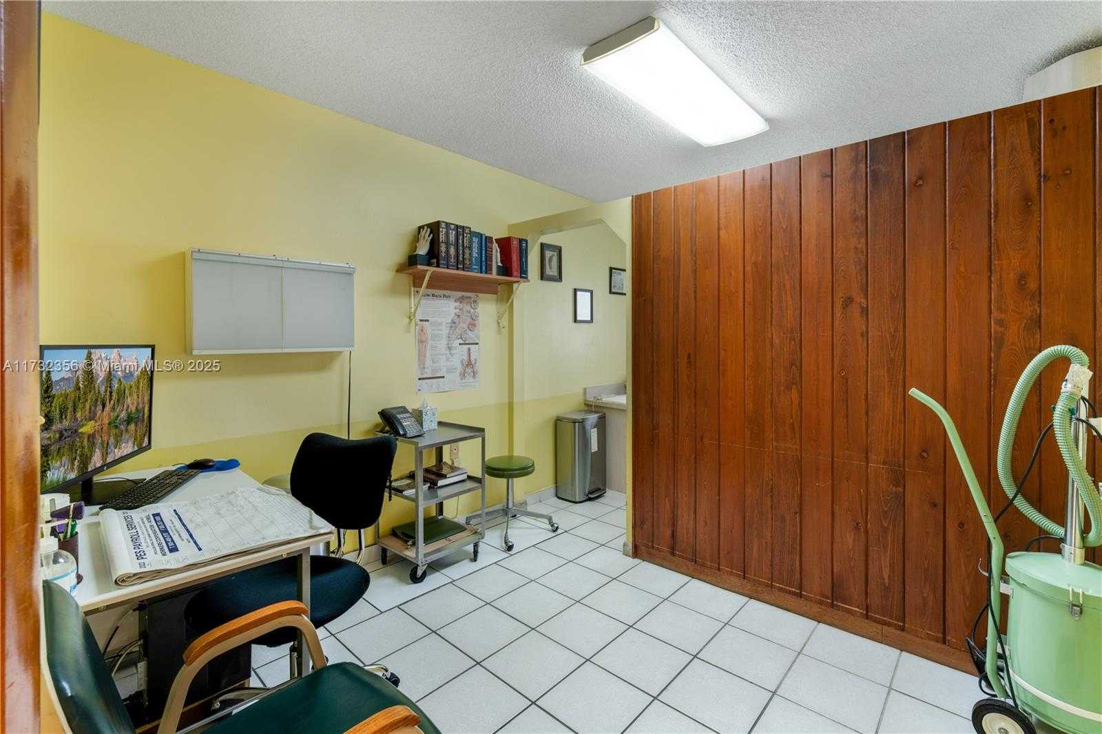 Small Image of 9950 SOUTH WEST 40TH ST, Miami Number 16