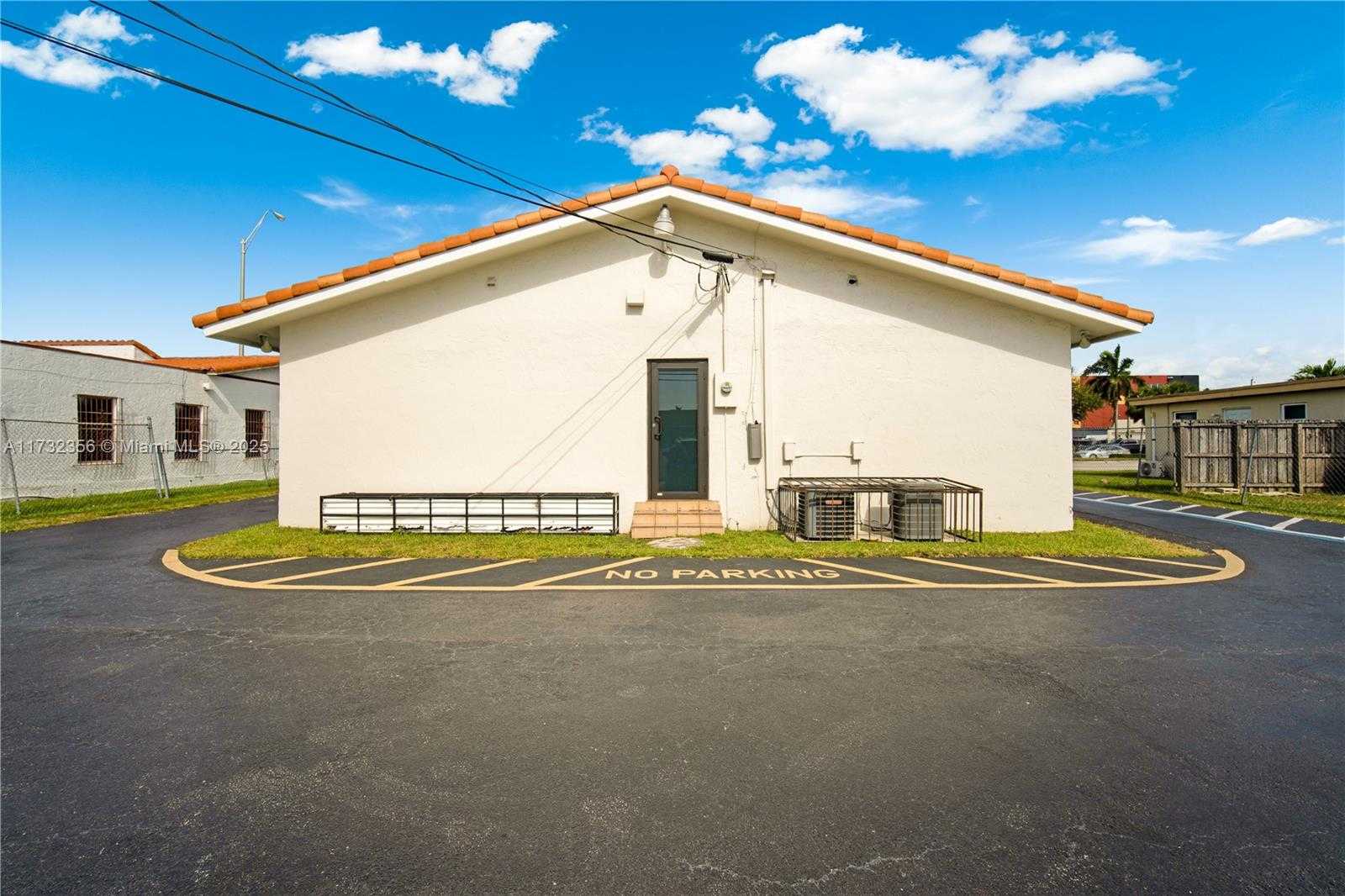 Small Image of 9950 SOUTH WEST 40TH ST, Miami Number 22