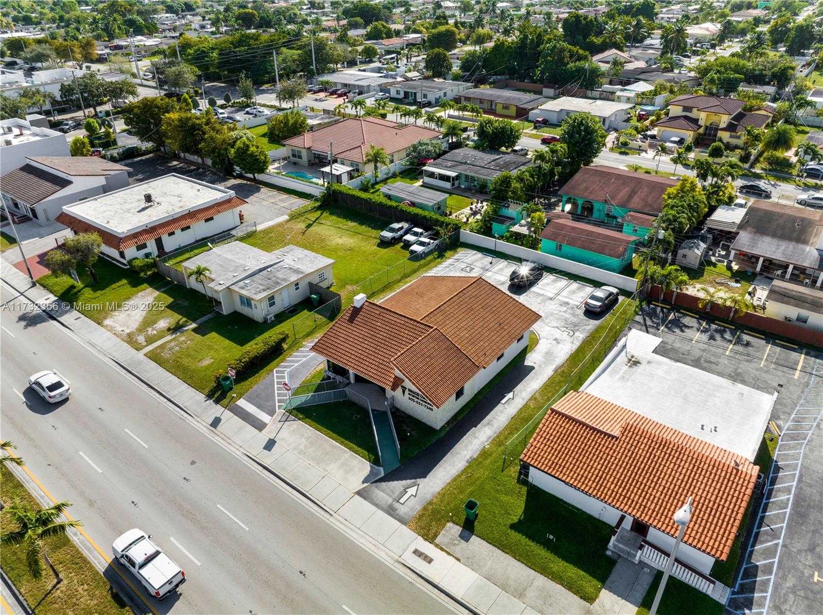 Small Image of 9950 SOUTH WEST 40TH ST, Miami Number 26