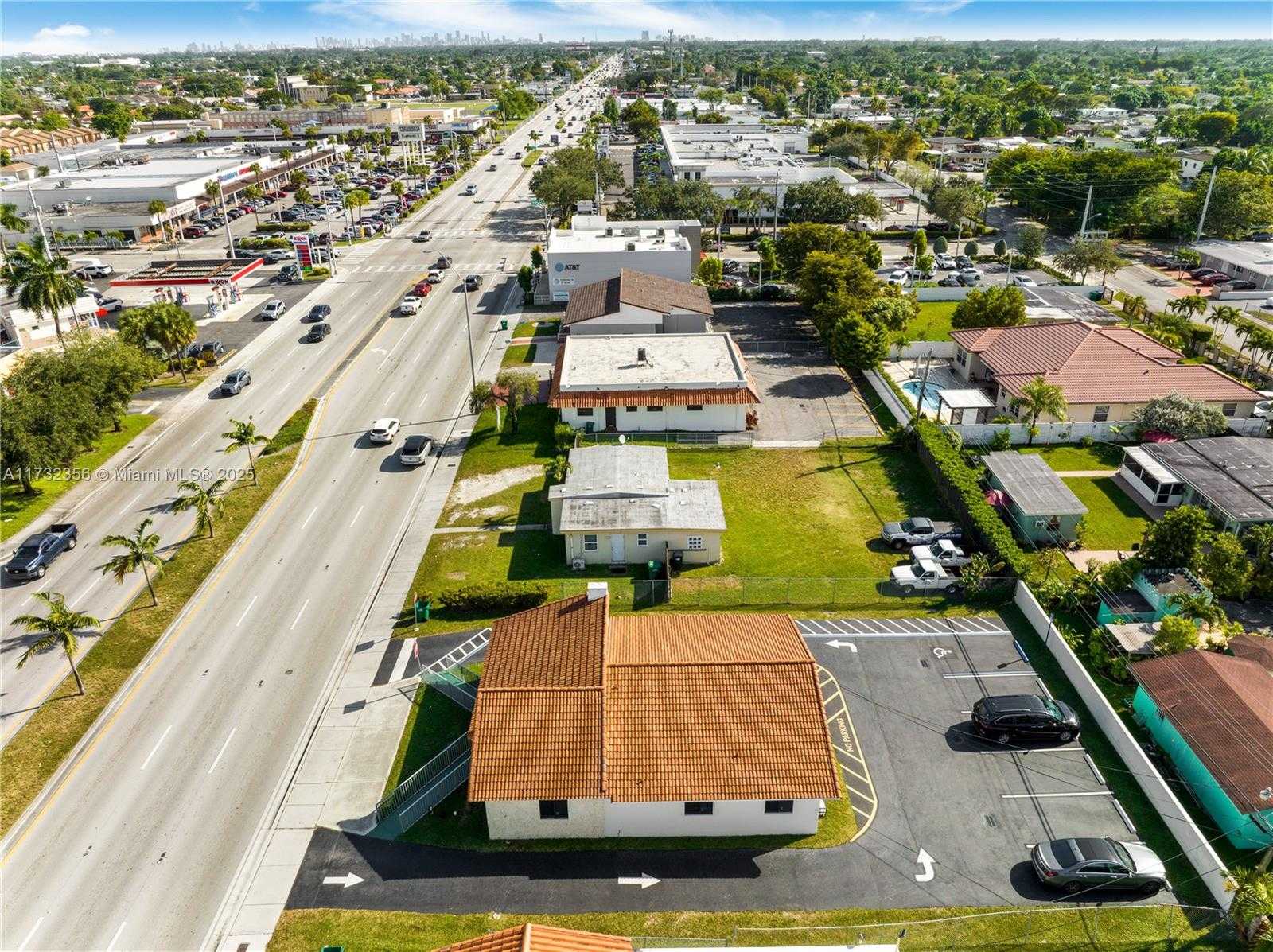 Small Image of 9950 SOUTH WEST 40TH ST, Miami Number 27