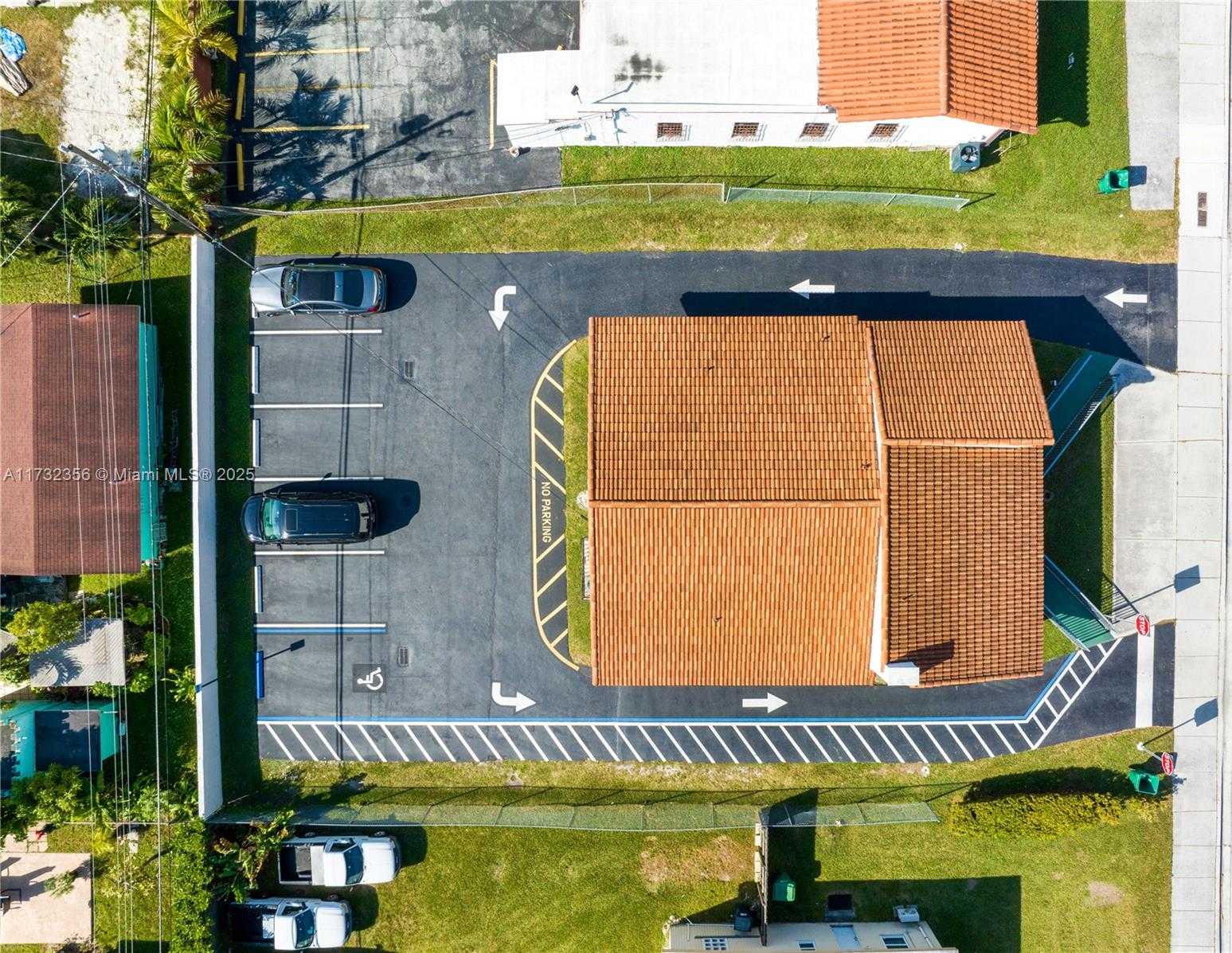 Small Image of 9950 SOUTH WEST 40TH ST, Miami Number 30