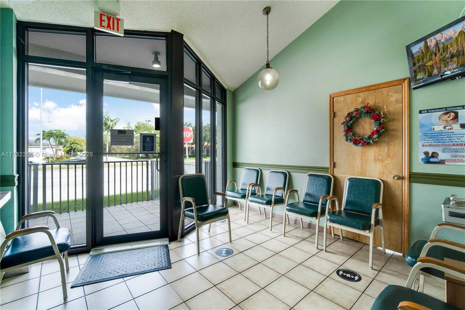 Small Image of 9950 SOUTH WEST 40TH ST, Miami Number 4